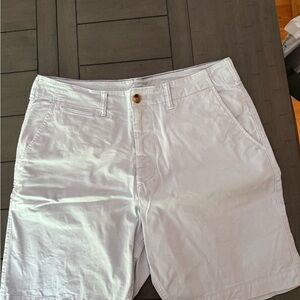 American Eagle Outfitters White Men's Flat Front Shorts